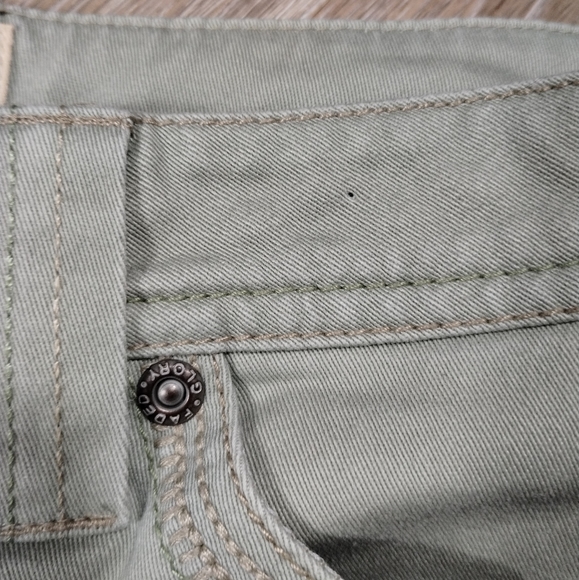 •Faded Glory Stretch Shorts Green Ladies 4 - Picture 14 of 14